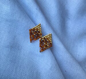 Tholwana stud earrings