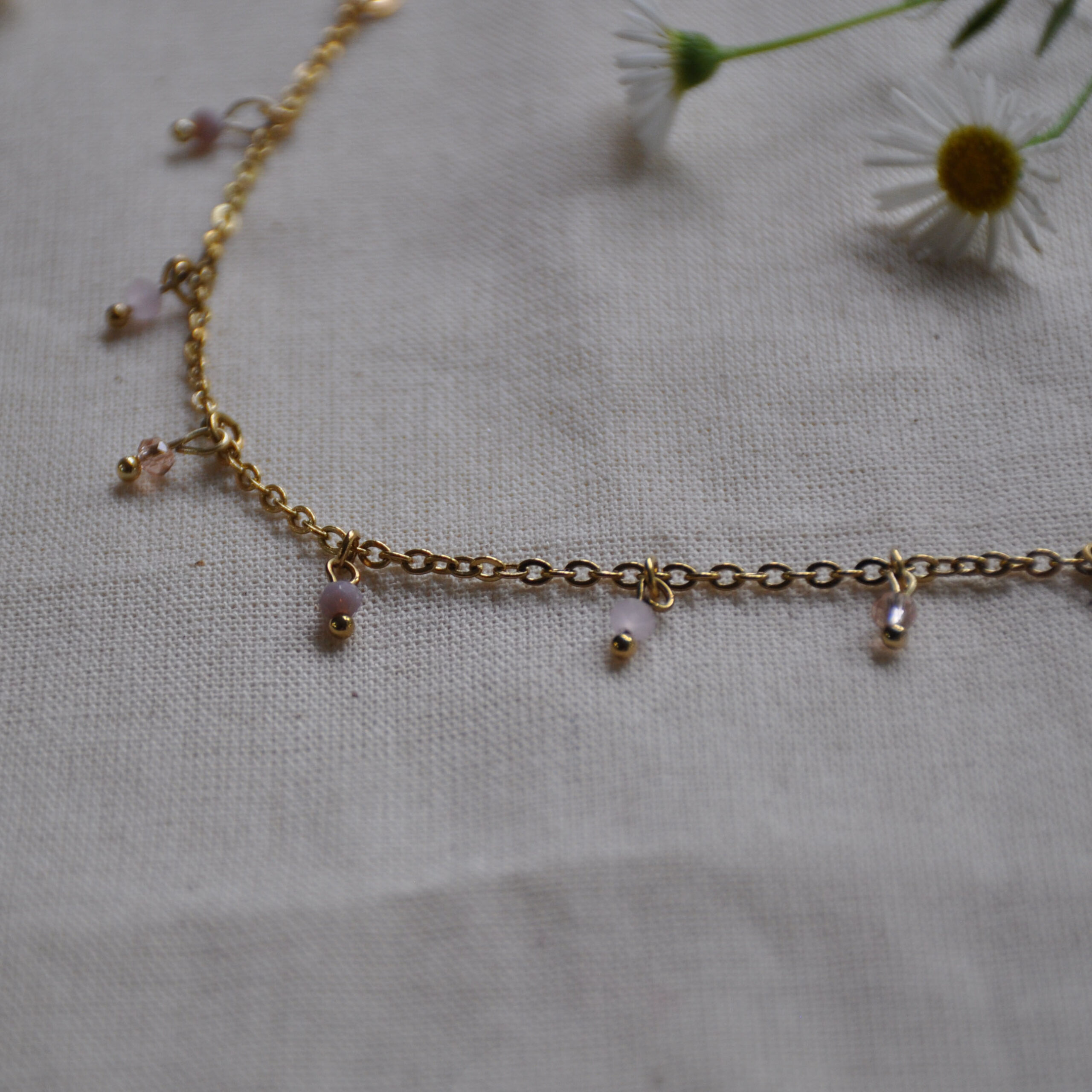 Pink beaded chain bracelet - Image 9