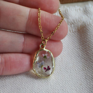 Organic dainty flowers pendant
